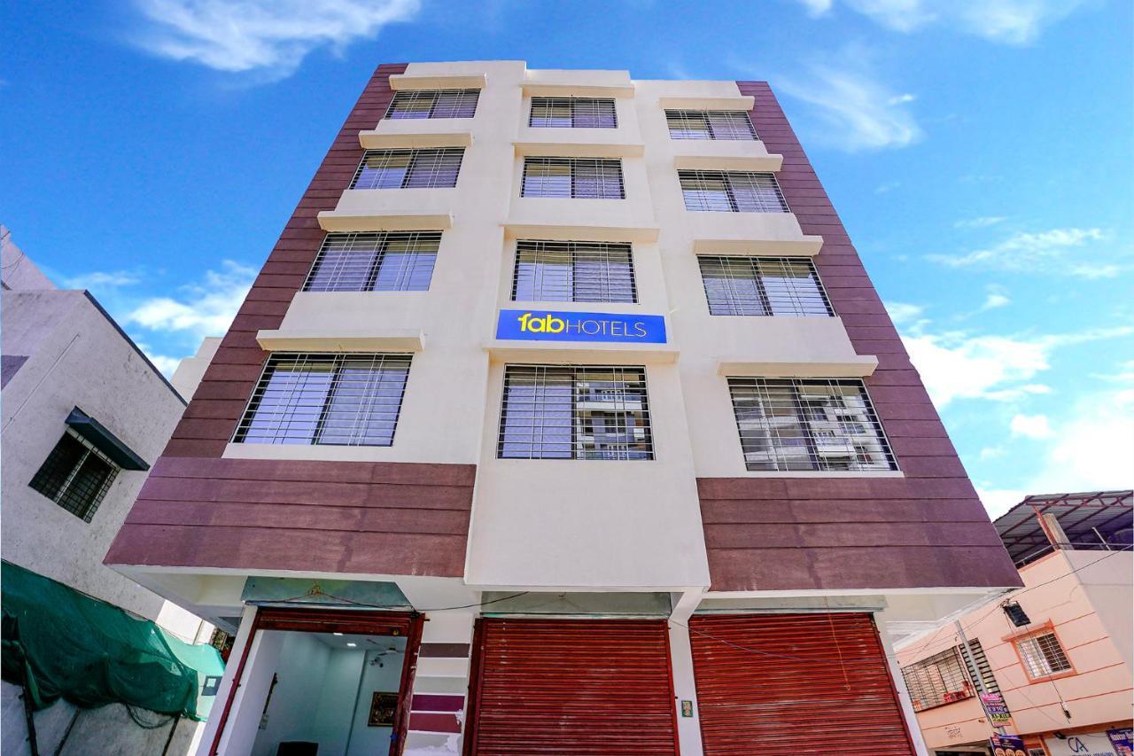 Fabhotel Crystal Inn - Nr Suvarndeep Chowk Pimpri-Chinchwad Exteriér fotografie